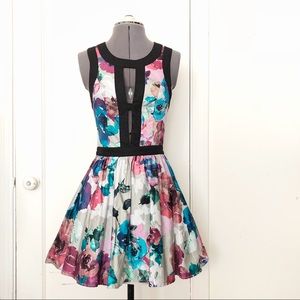 🎀 5/$25 Keepsake the Label Floral Fit and Flare Dress sz XS